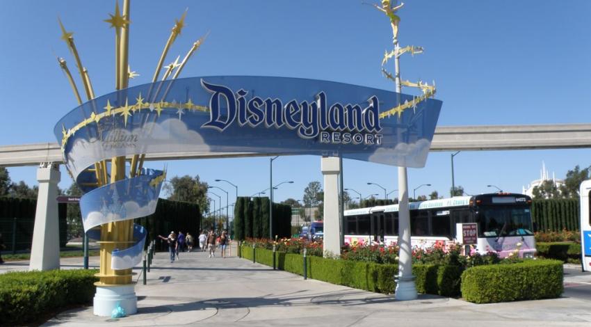 Disneyland Sign